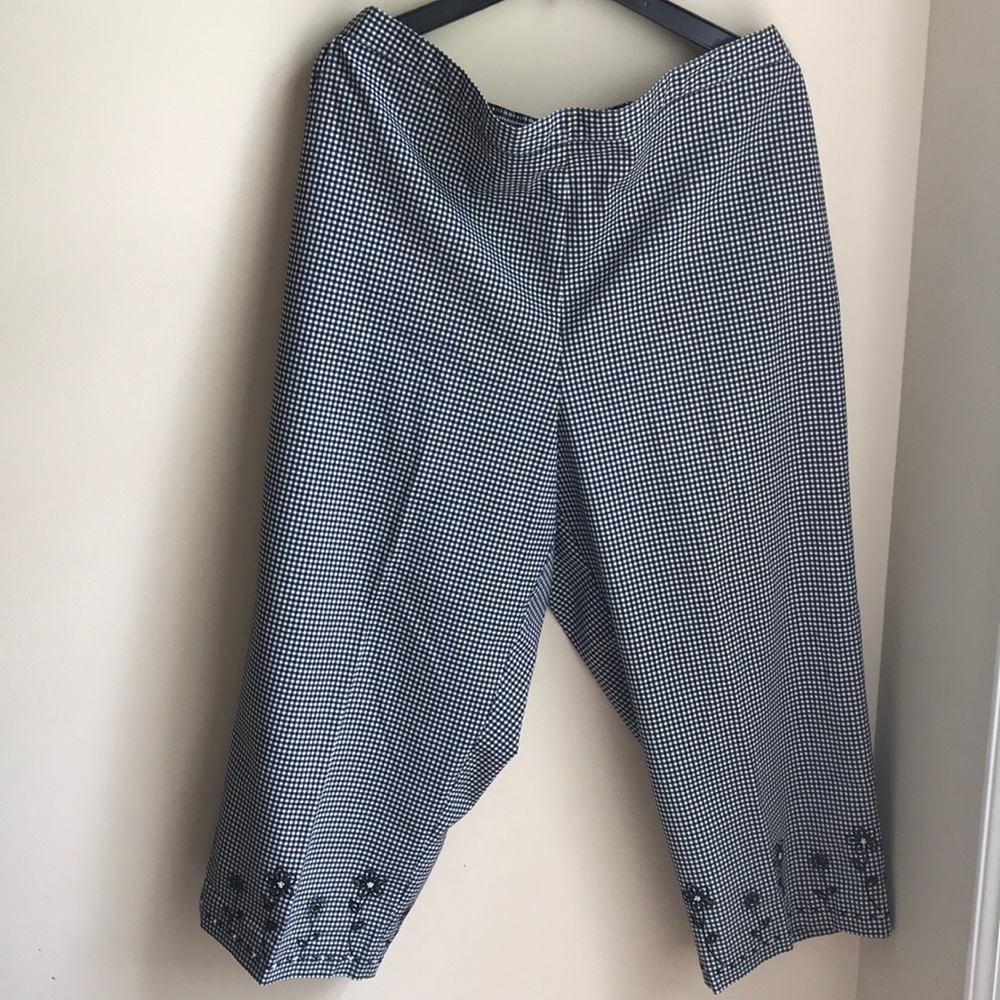 Adeline (by Alfred Dunner) cropped pants